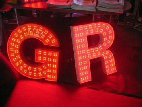 诸暨LED发光字常见的安装误区。